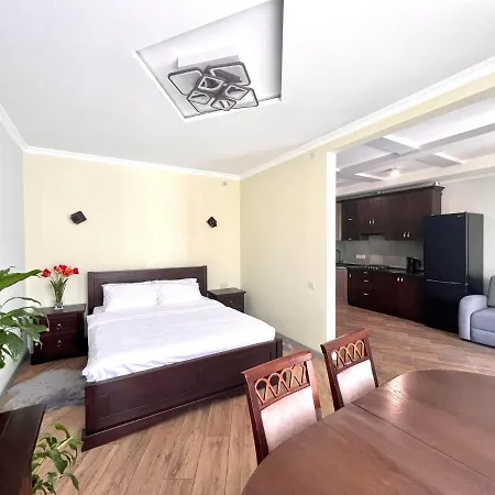 Osapart Romantic Apartment In The Complex Great Britain Lviv Exterior photo